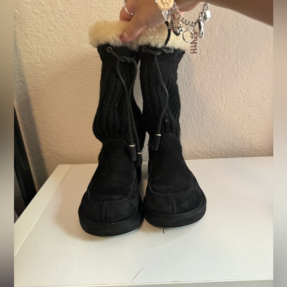 Black Uggs